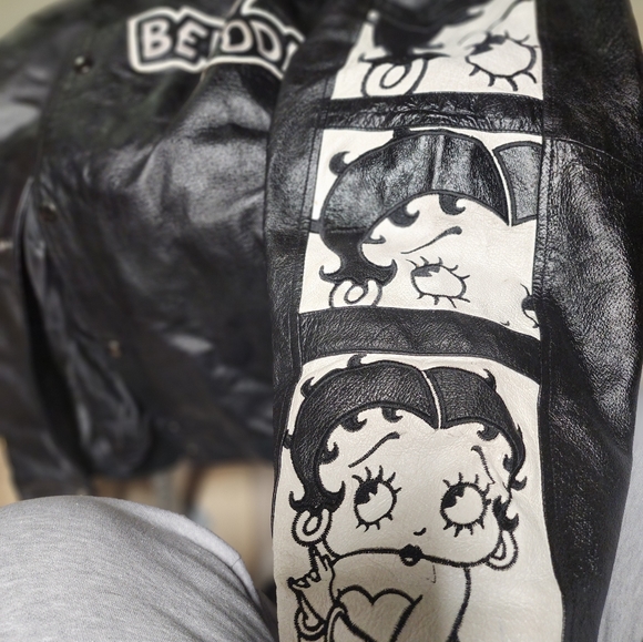 Authentic Vintage Betty Boop Leather Bomber - Picture 4 of 5